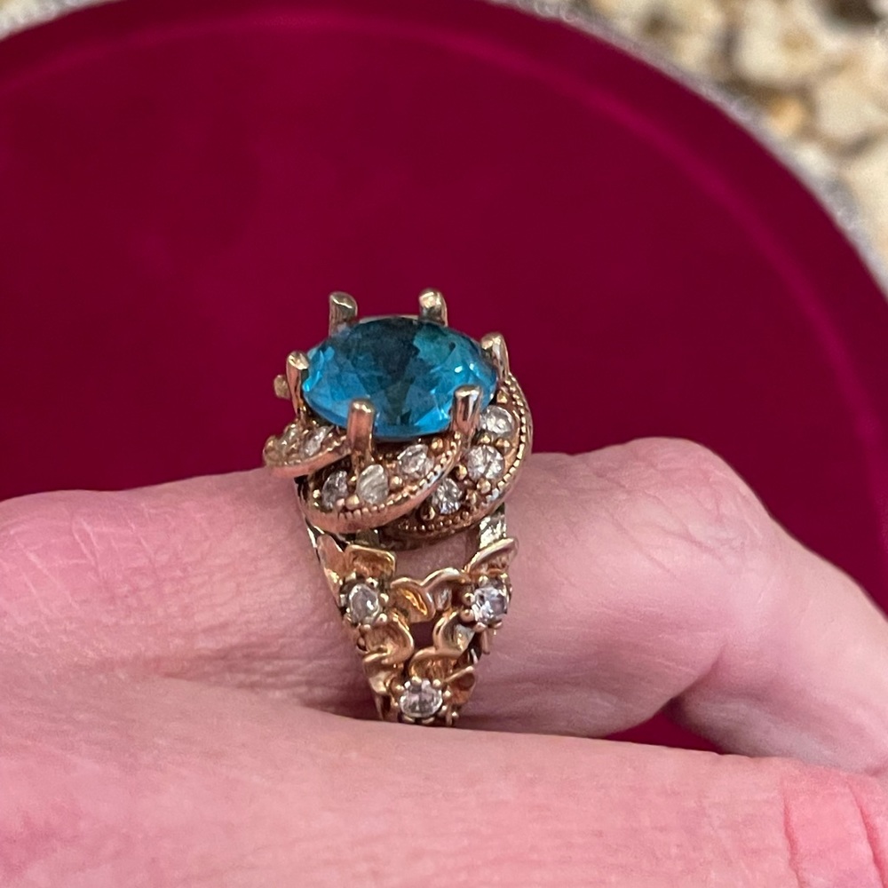NEW!! Size 6 blue and white topaz two-tone solid sterling silver ring